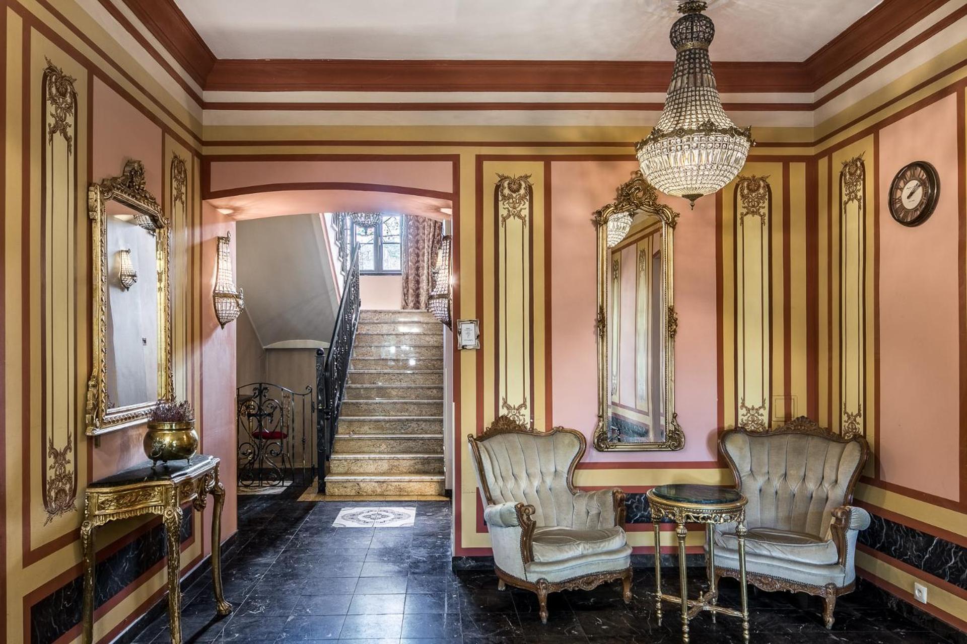 Old Time Aparthotel Краков Экстерьер фото